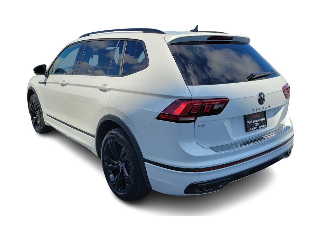 Thumbnail: 2023 Volkswagen Tiguan - 4