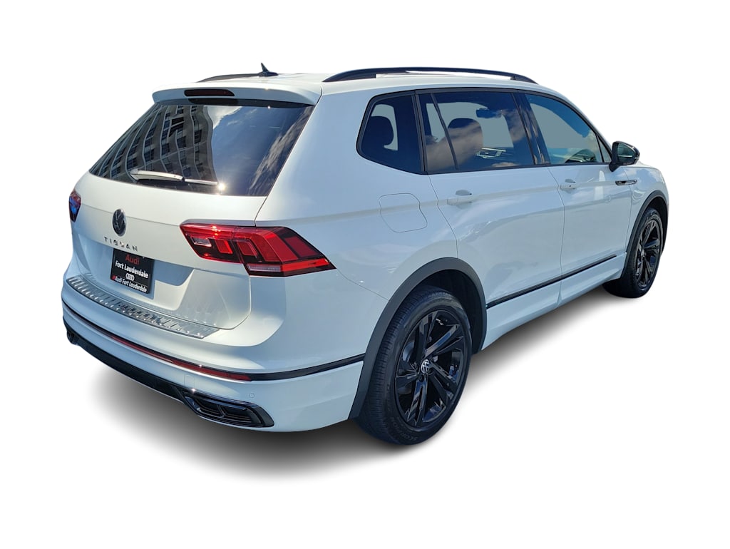 Thumbnail: 2023 Volkswagen Tiguan - 18