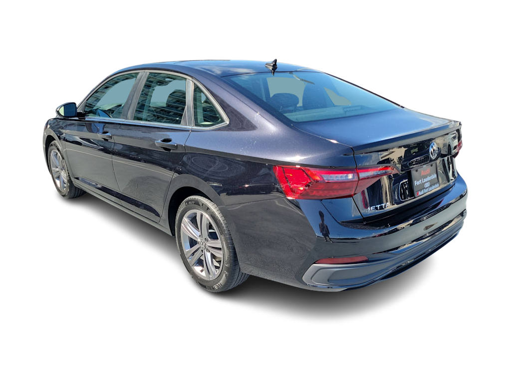 Thumbnail: 2023 Volkswagen Jetta - 4