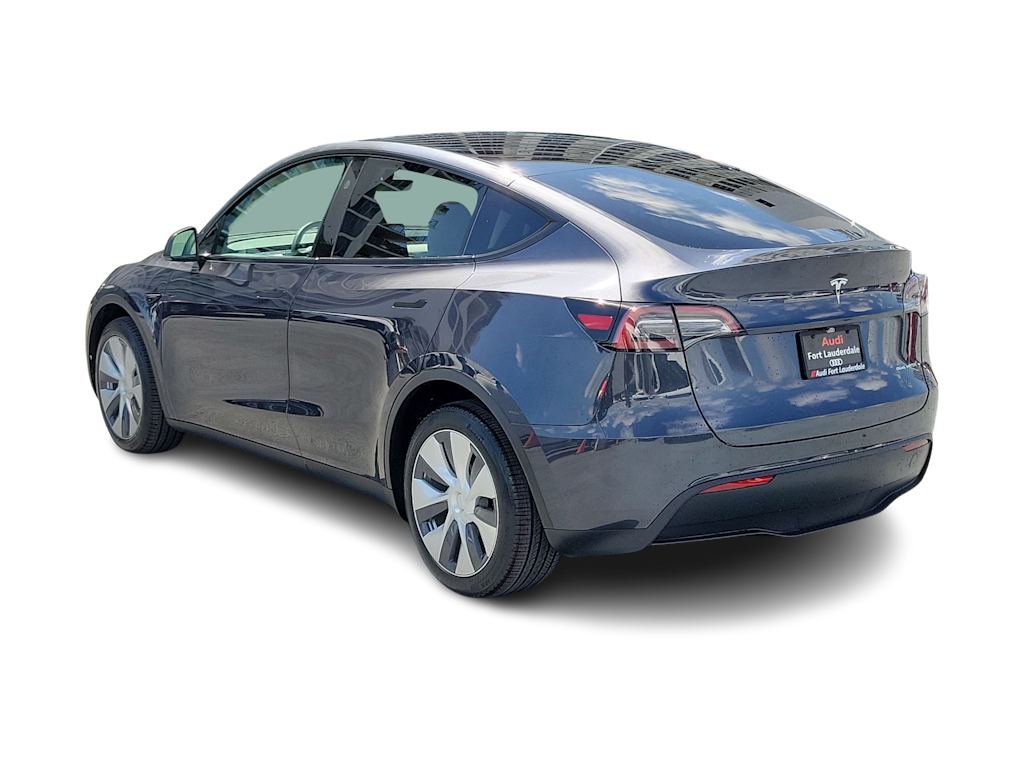 Thumbnail: 2024 Tesla Model Y - 4