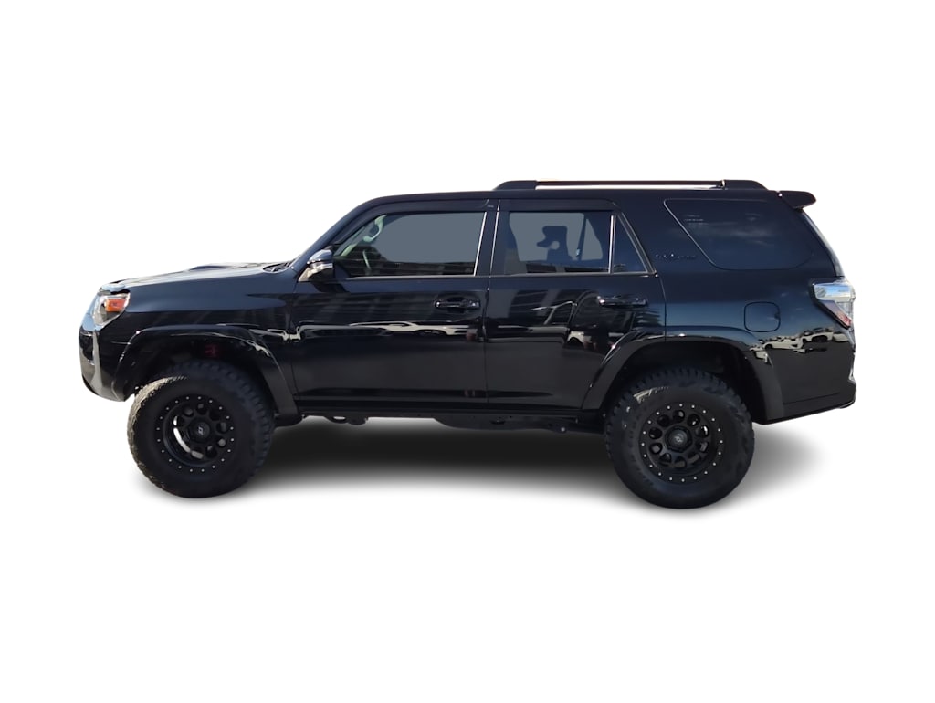 Thumbnail: 2023 Toyota 4Runner - 3