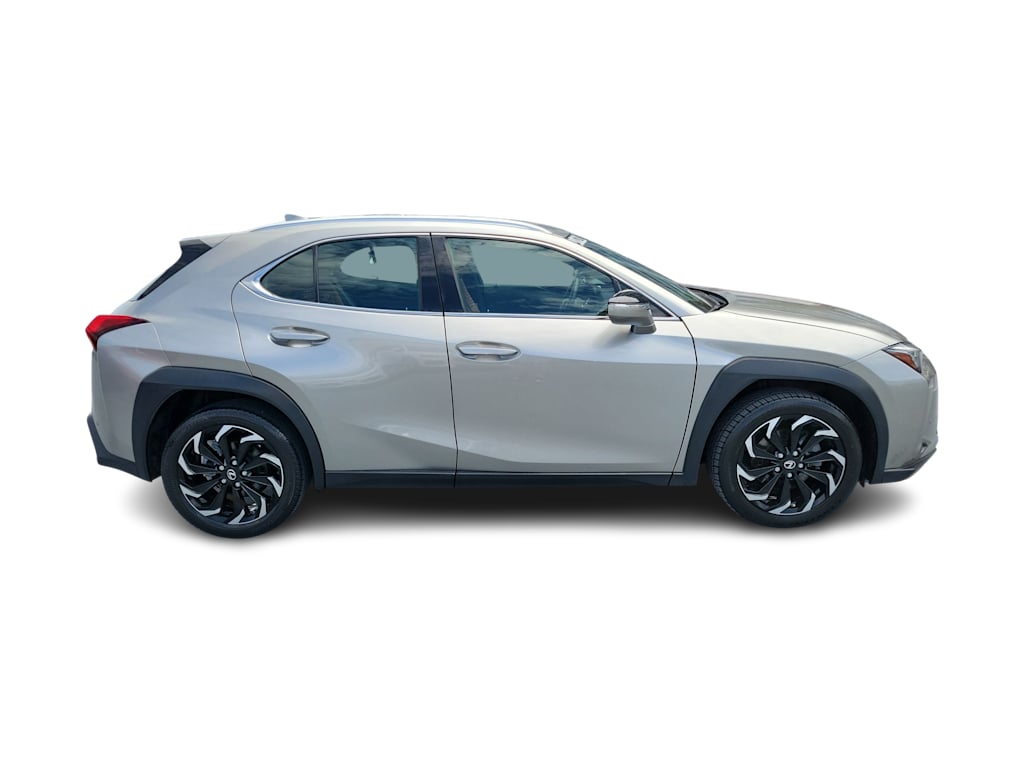 Thumbnail: 2021 Lexus UX - 19