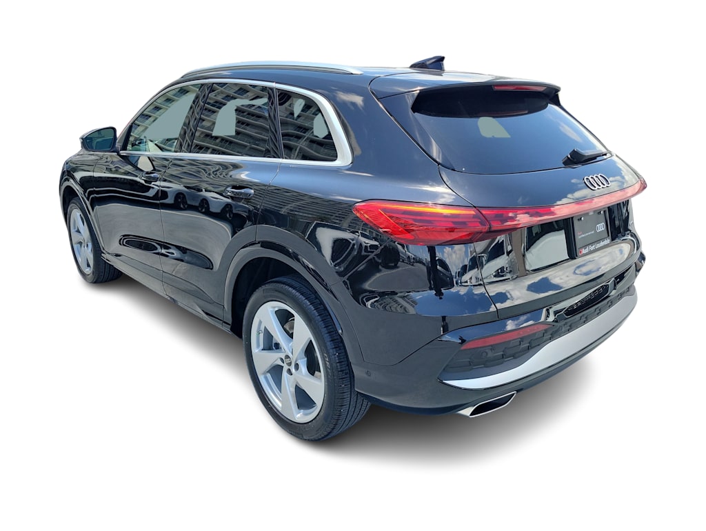 Thumbnail: 2025 Audi Q5 - 4