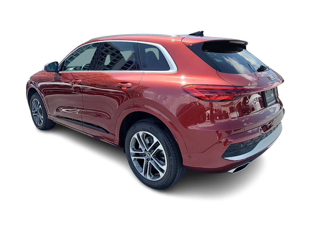 Thumbnail: 2025 Audi Q5 - 4