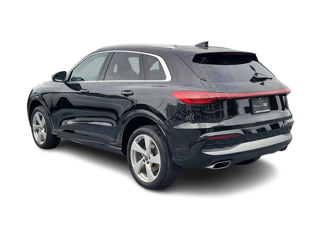 Thumbnail: 2025 Audi Q5 - 4