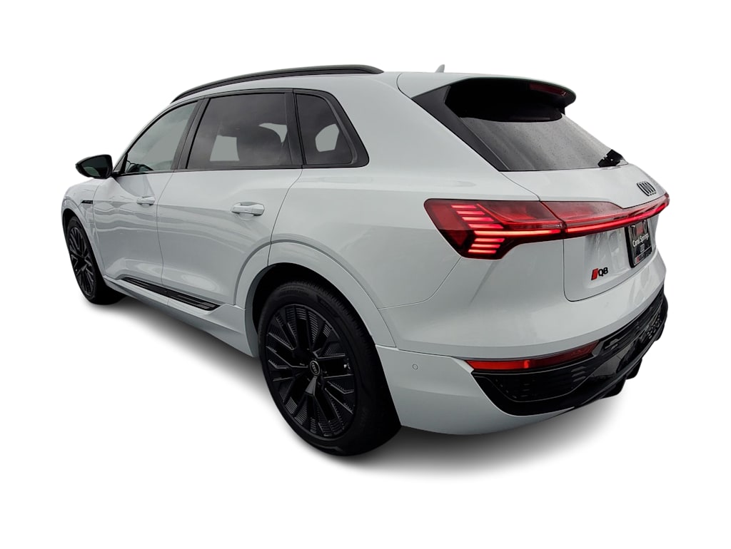 Thumbnail: 2024 Audi Q8 e-tron - 4