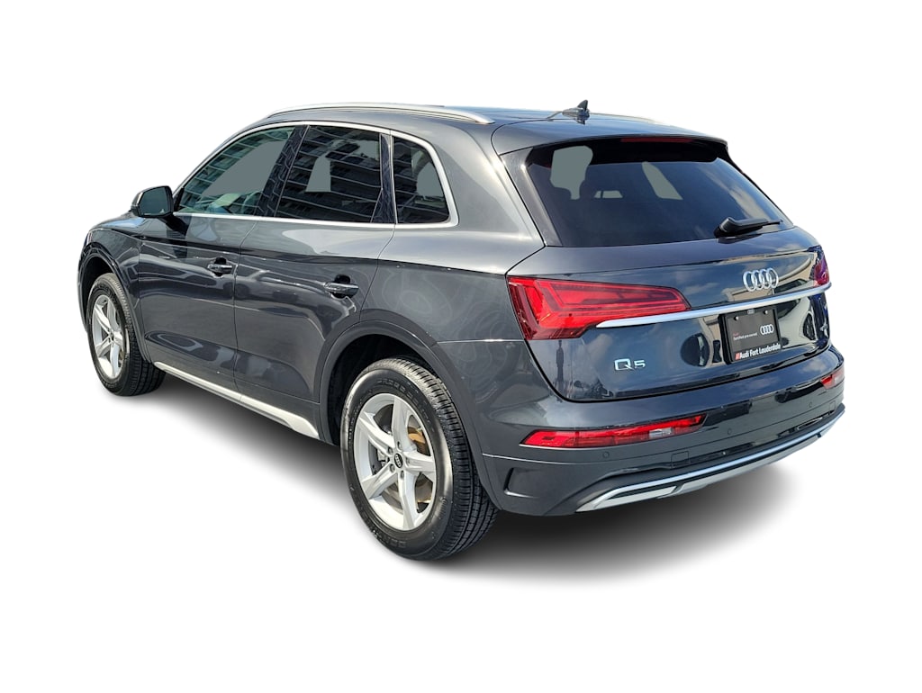 Thumbnail: 2023 Audi Q5 - 4
