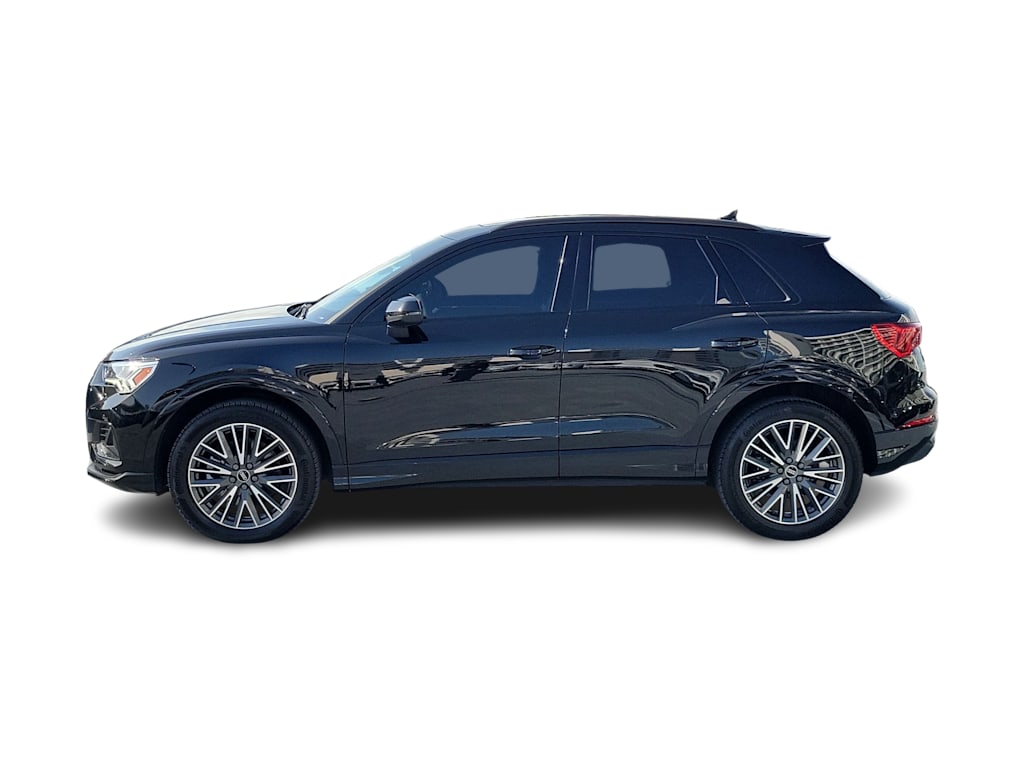 Thumbnail: 2024 Audi Q3 - 3