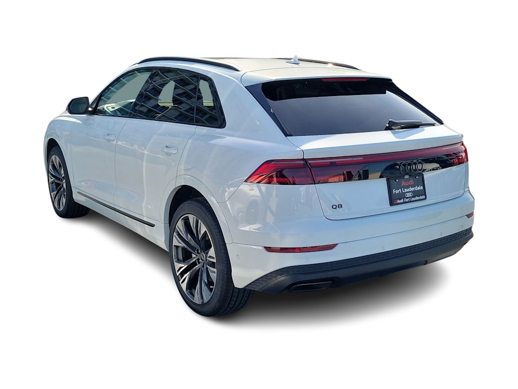 Thumbnail: 2025 Audi Q8 - 4