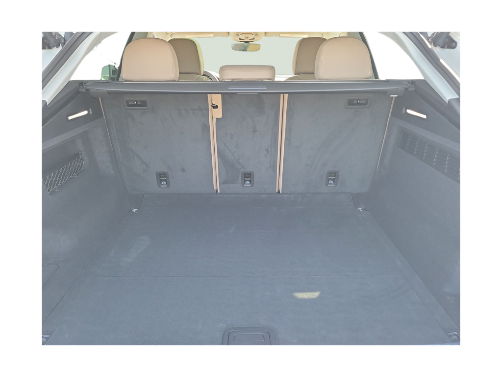 Thumbnail: 2025 Audi Q8 - 17