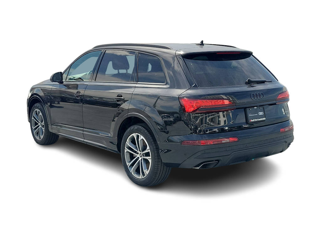 Thumbnail: 2026 Audi Q7 - 4