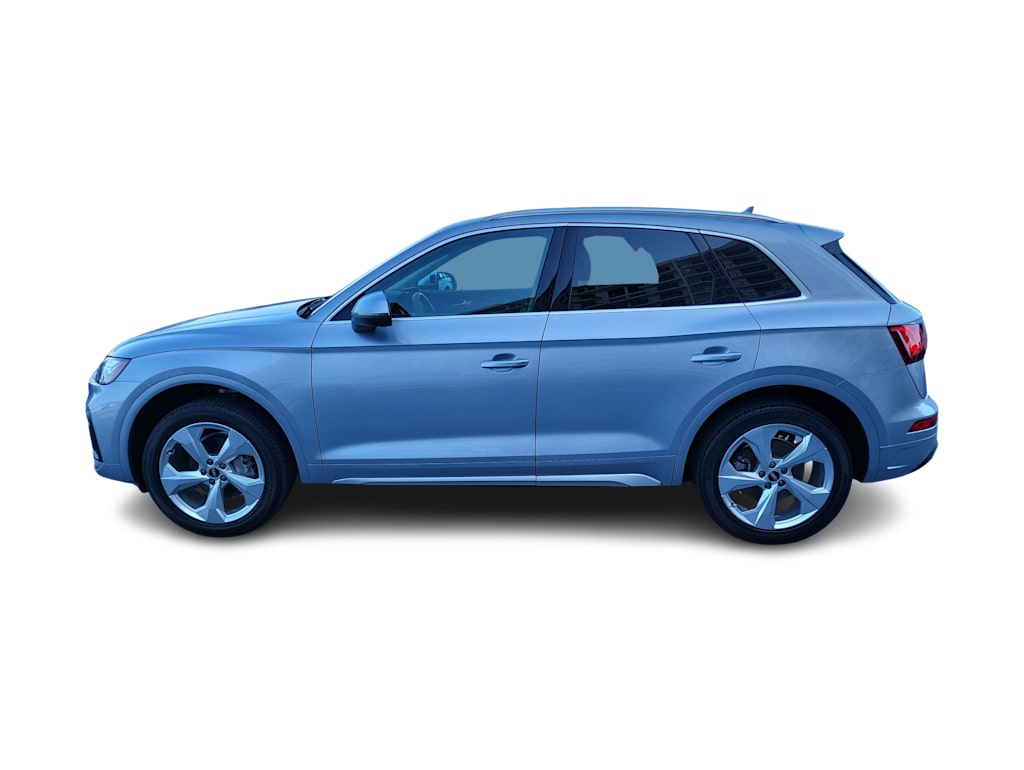 Thumbnail: 2021 Audi Q5 - 3