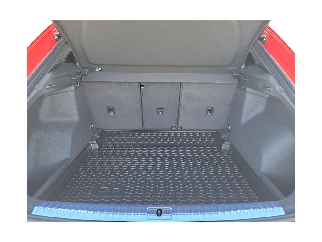 Thumbnail: 2025 Audi Q3 - 17