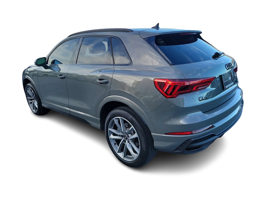 Thumbnail: 2024 Audi Q3 - 4