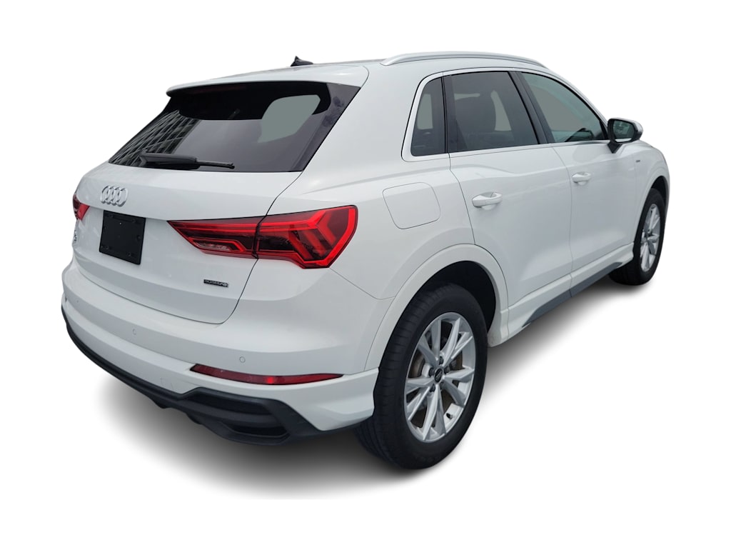 Thumbnail: 2023 Audi Q3 - 21