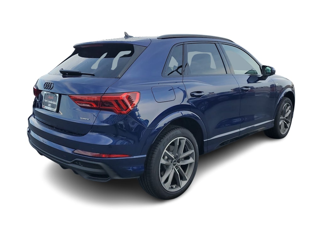 Thumbnail: 2025 Audi Q3 - 17