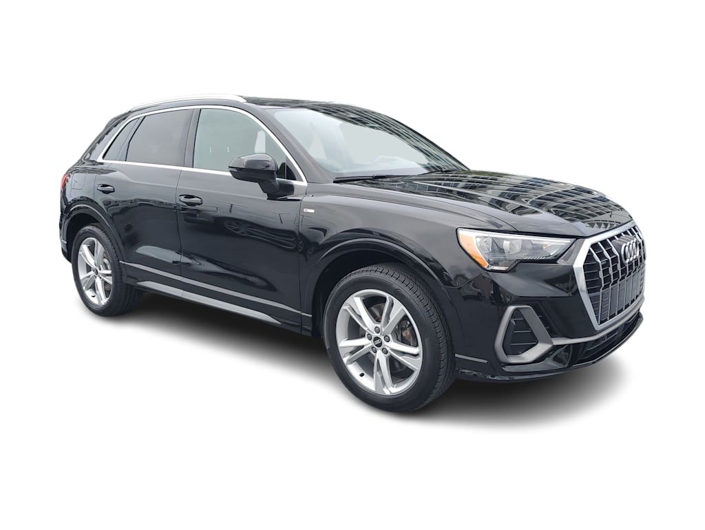 Thumbnail: 2022 Audi Q3 - 23