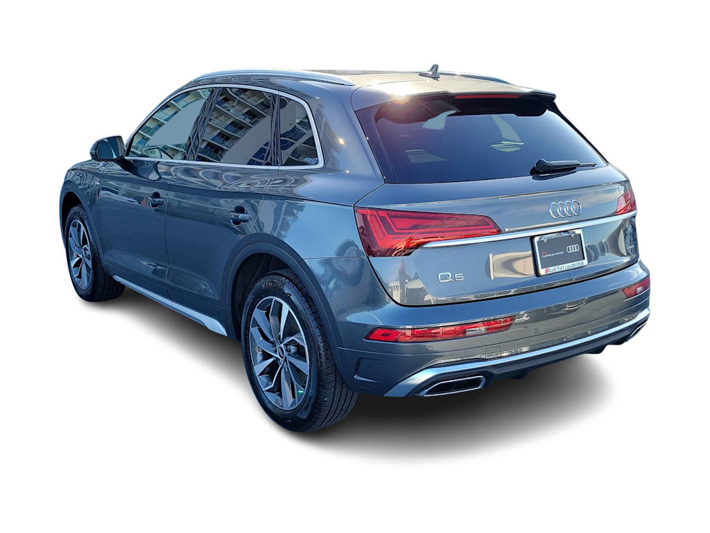 Thumbnail: 2022 Audi Q5 - 4