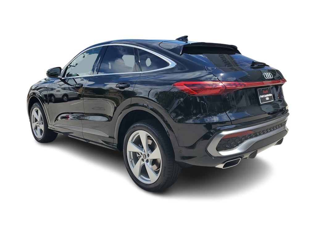 Thumbnail: 2025 Audi Q5 - 4