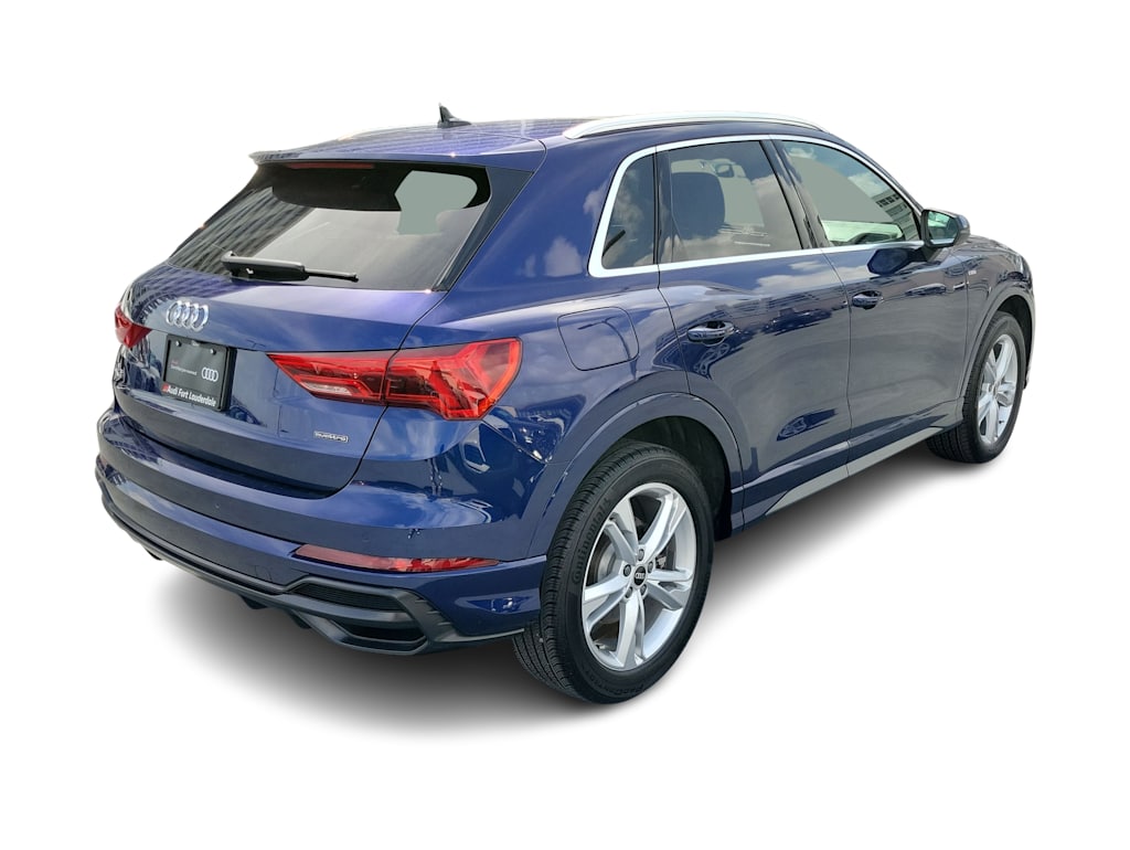 Thumbnail: 2022 Audi Q3 - 18