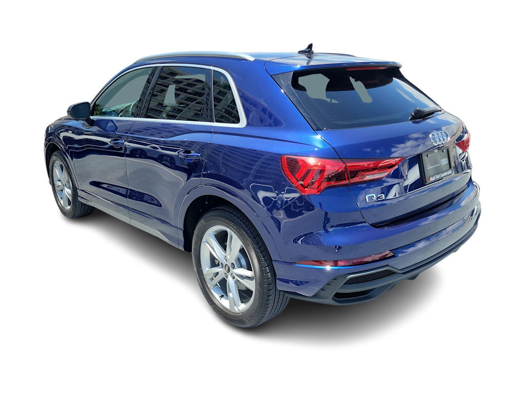 Thumbnail: 2024 Audi Q3 - 4