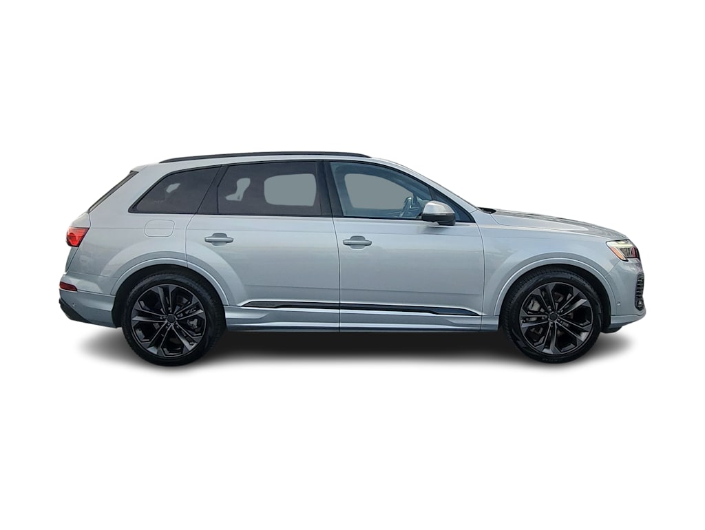 Thumbnail: 2026 Audi Q7 - 21