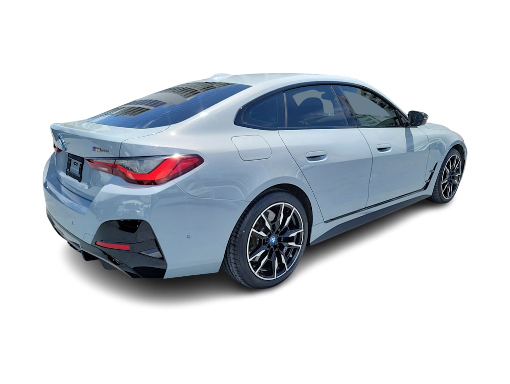 Thumbnail: 2023 BMW i4 - 18
