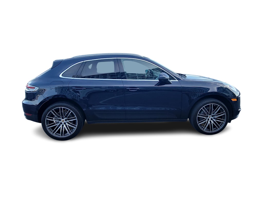 Thumbnail: 2020 Porsche Macan - 21