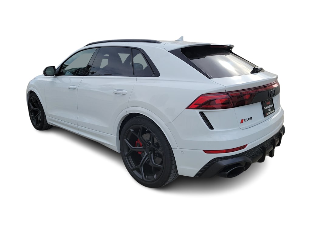 Thumbnail: 2026 Audi RS Q8 - 4