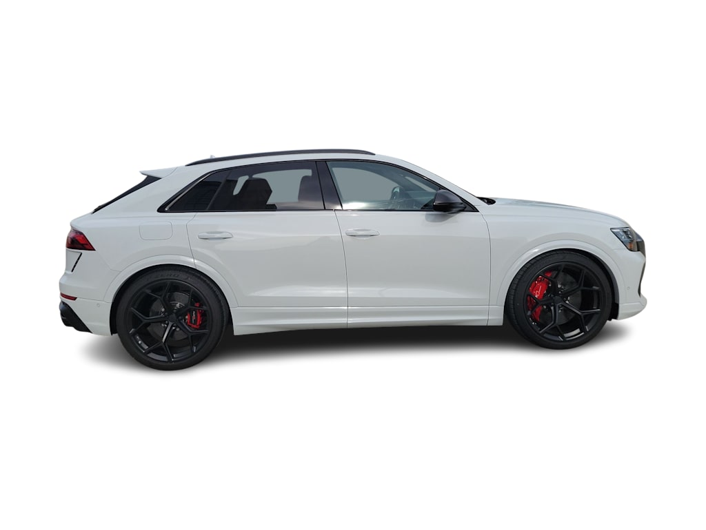 Thumbnail: 2026 Audi RS Q8 - 22