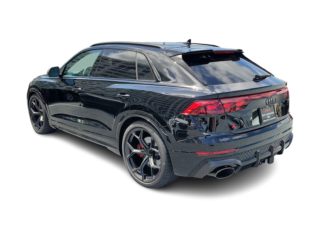 Thumbnail: 2026 Audi RS Q8 - 4