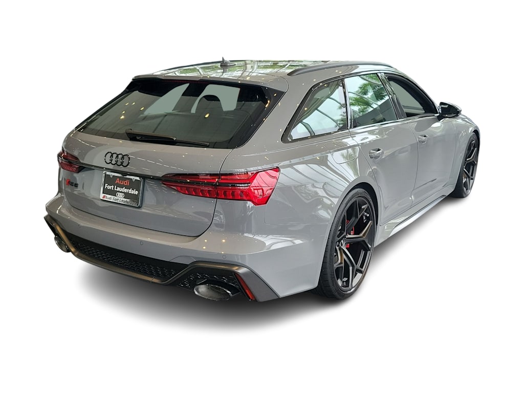 Thumbnail: 2026 Audi RS 6 - 17