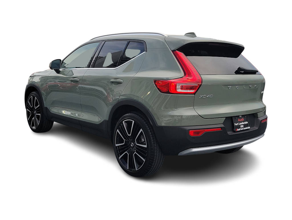 Thumbnail: 2024 Volvo XC40 - 4