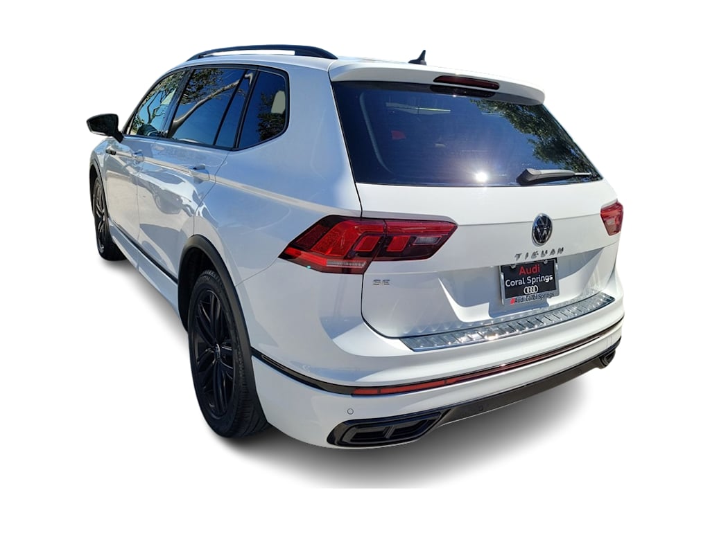 Thumbnail: 2022 Volkswagen Tiguan - 4