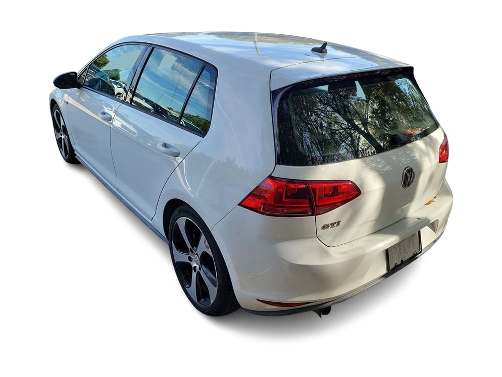 Thumbnail: 2016 Volkswagen Golf - 18