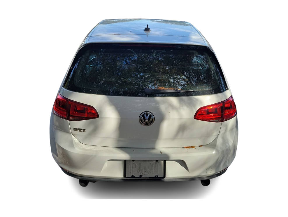 Thumbnail: 2016 Volkswagen Golf - 15