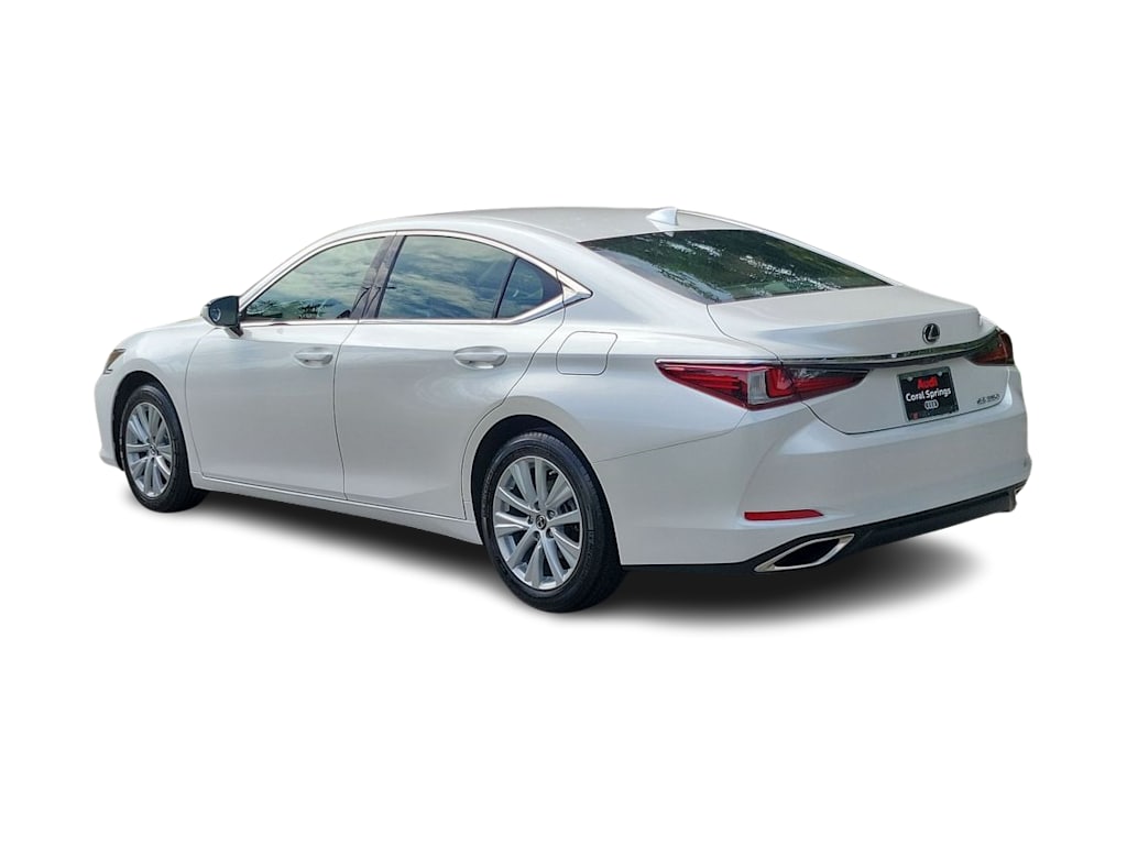 Thumbnail: 2019 Lexus ES - 4