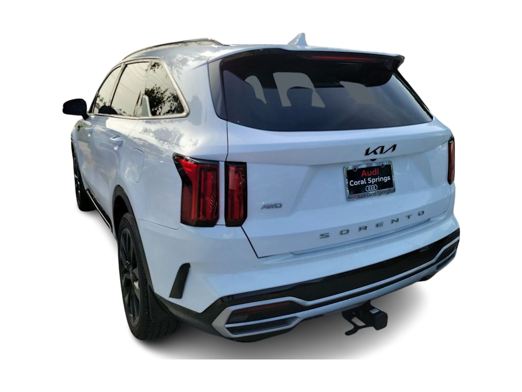 Thumbnail: 2022 Kia Sorento - 4