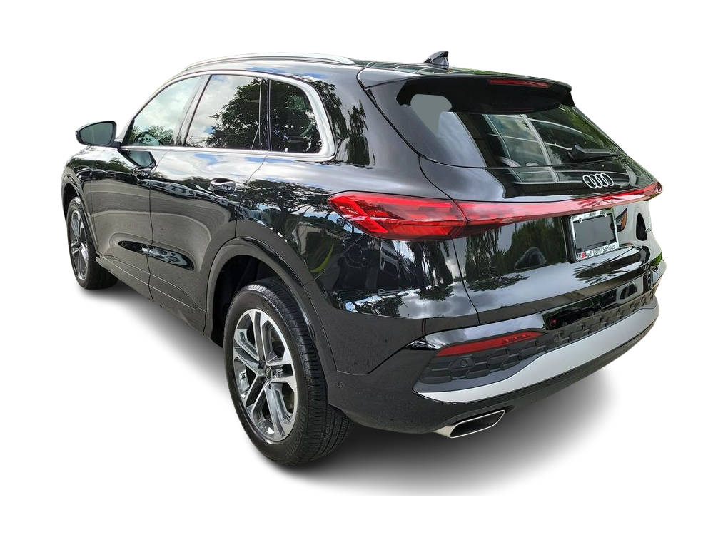 Thumbnail: 2025 Audi Q5 - 4