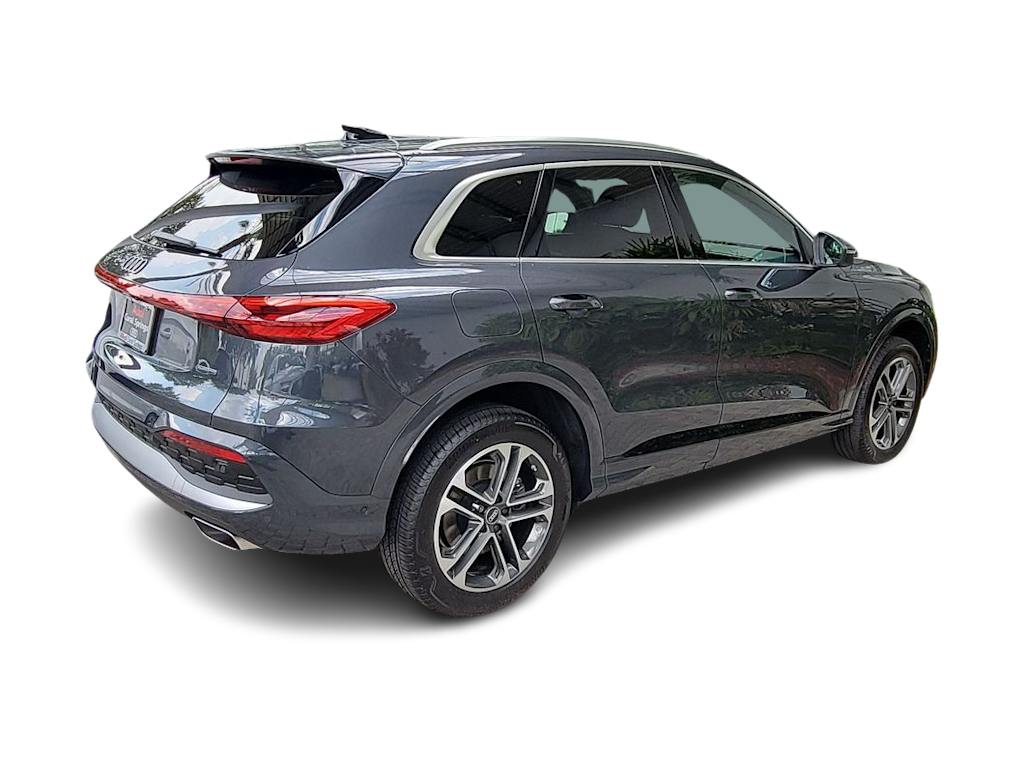 Thumbnail: 2025 Audi Q5 - 22