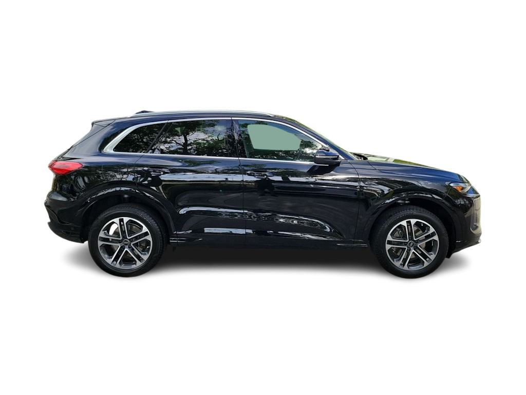 Thumbnail: 2025 Audi Q5 - 22