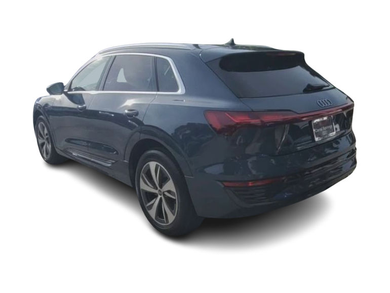 Thumbnail: 2024 Audi Q8 e-tron - 4