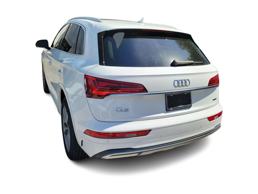 Thumbnail: 2023 Audi Q5 - 3