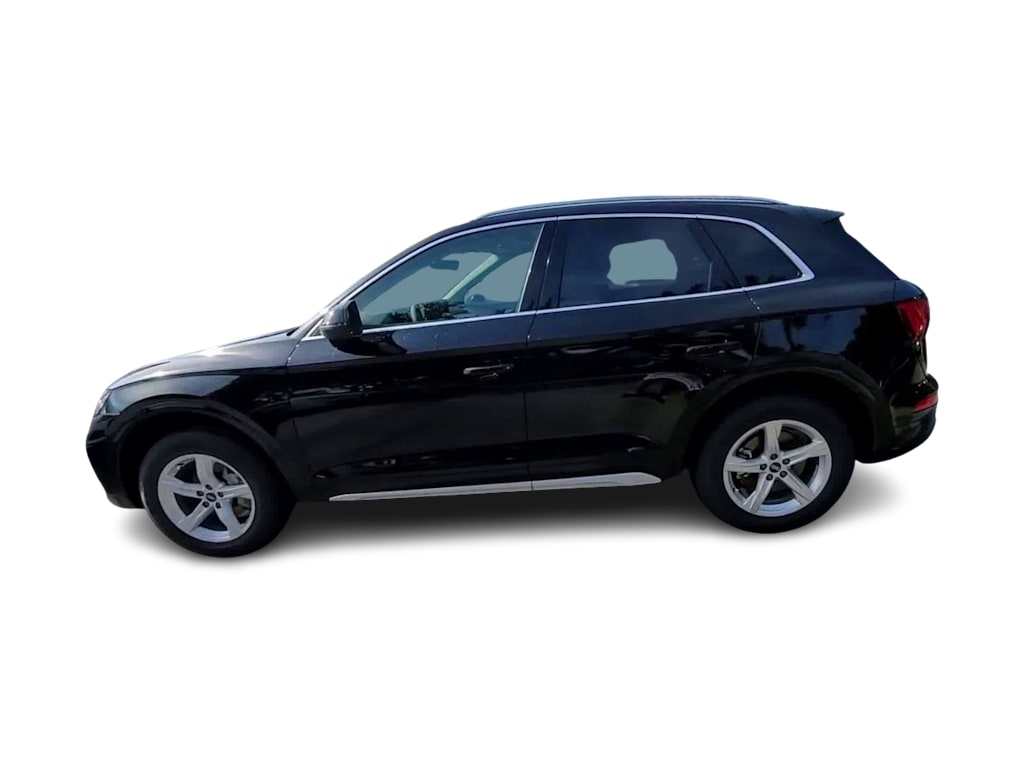 Thumbnail: 2023 Audi Q5 - 3