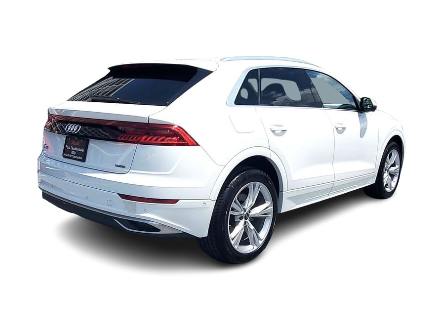 Thumbnail: 2023 Audi Q8 - 21