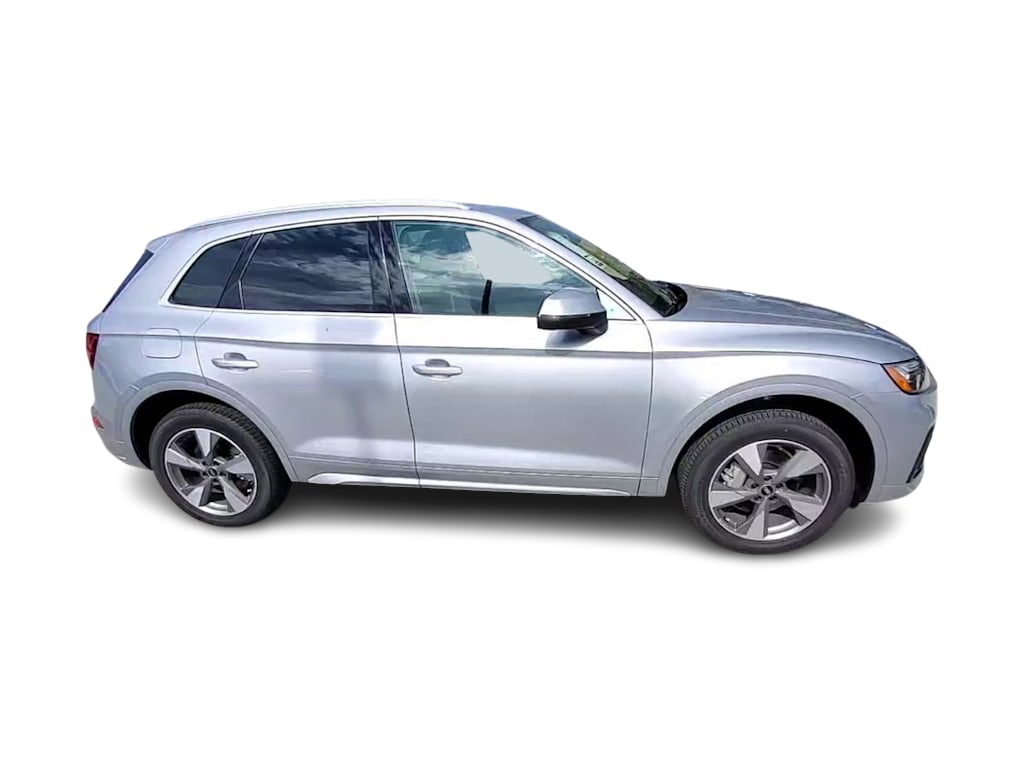 Thumbnail: 2023 Audi Q5 - 6