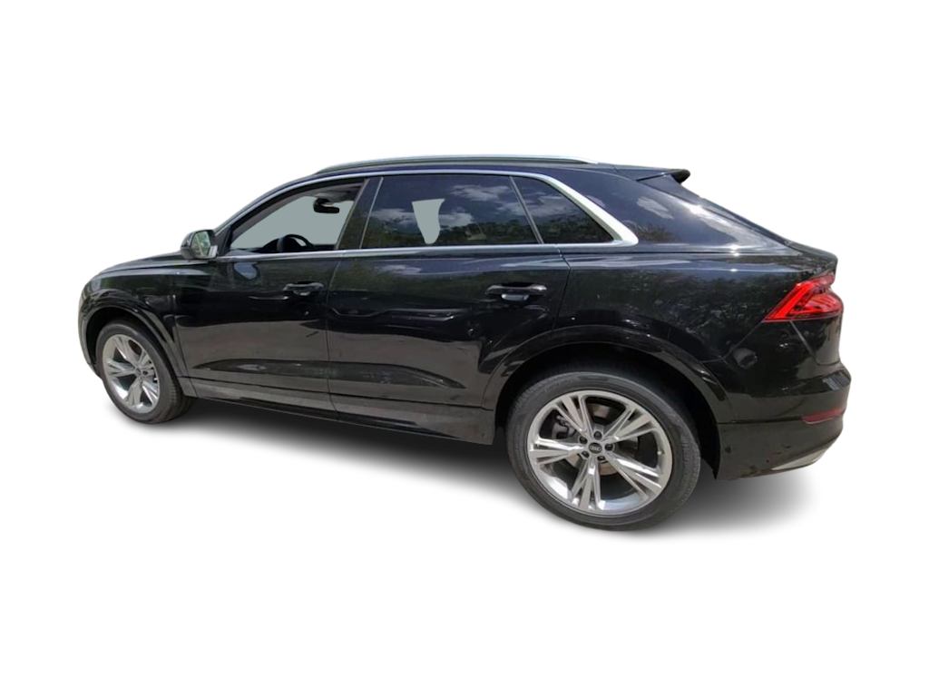 Thumbnail: 2023 Audi Q8 - 9
