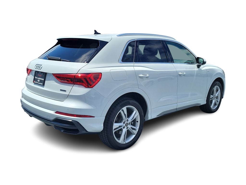 Thumbnail: 2022 Audi Q3 - 18