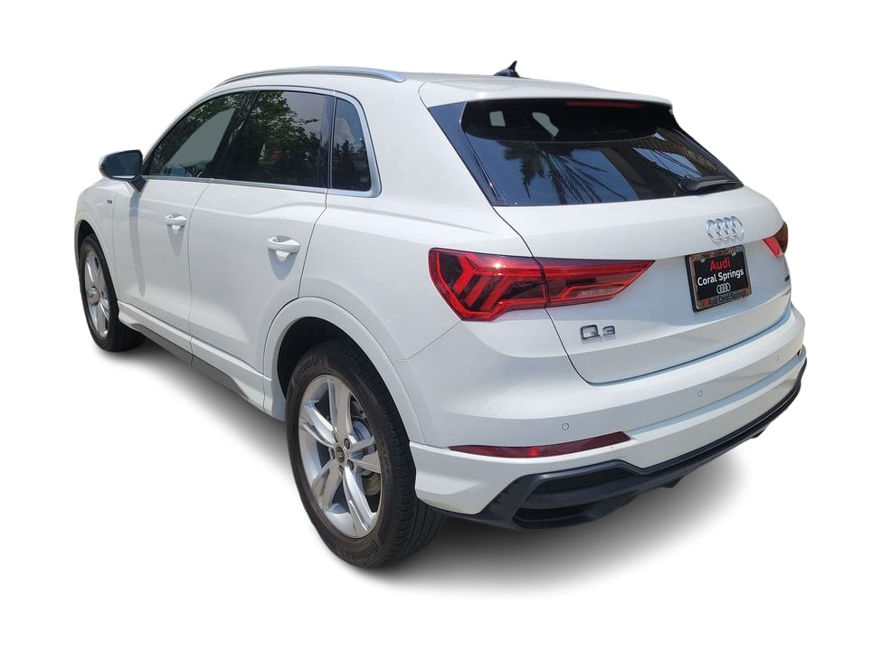 Thumbnail: 2021 Audi Q3 - 25