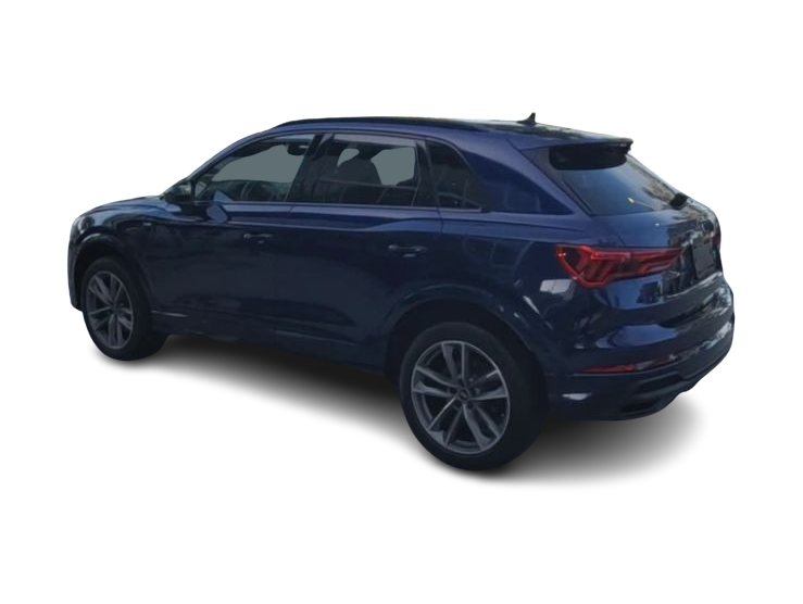 Thumbnail: 2023 Audi Q3 - 4